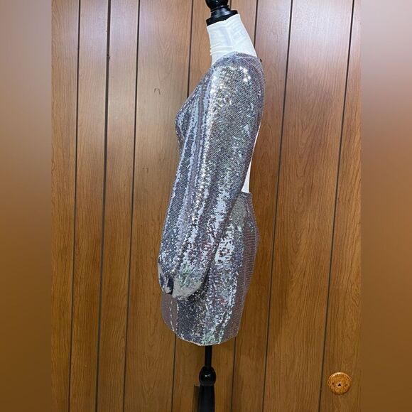 Toccin Thais Sequined Backless Sheath Dress size 10 - Picture 7 of 12